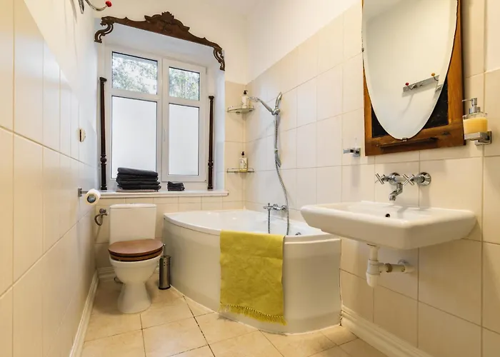 Apartment Mountain View